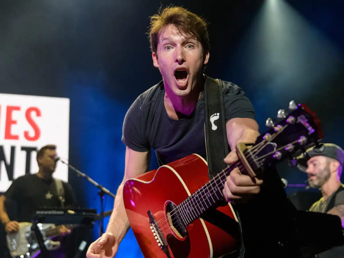 James Blunt (biographie) Auteur-compositeur-interprète américain